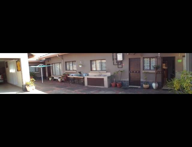 4 BEDROOM HOUSE FOR SALE IN THE HILL